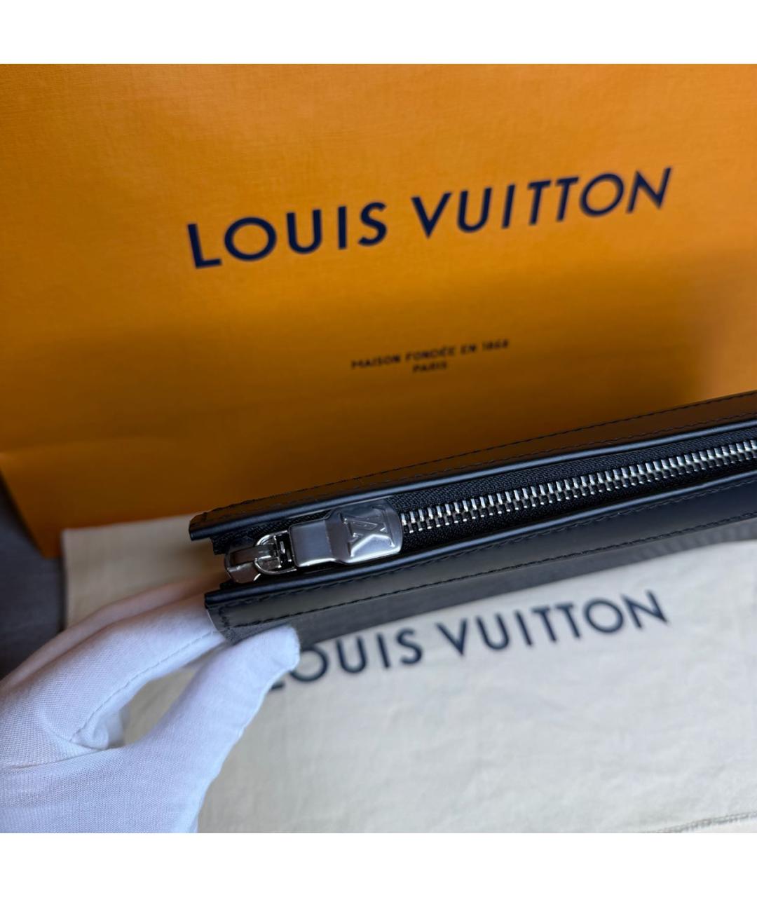 LOUIS VUITTON Черная барсетка, фото 3