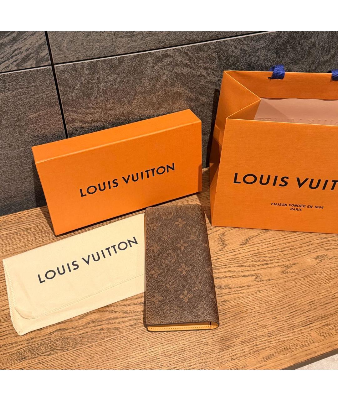 LOUIS VUITTON Коричневый кошелек, фото 4