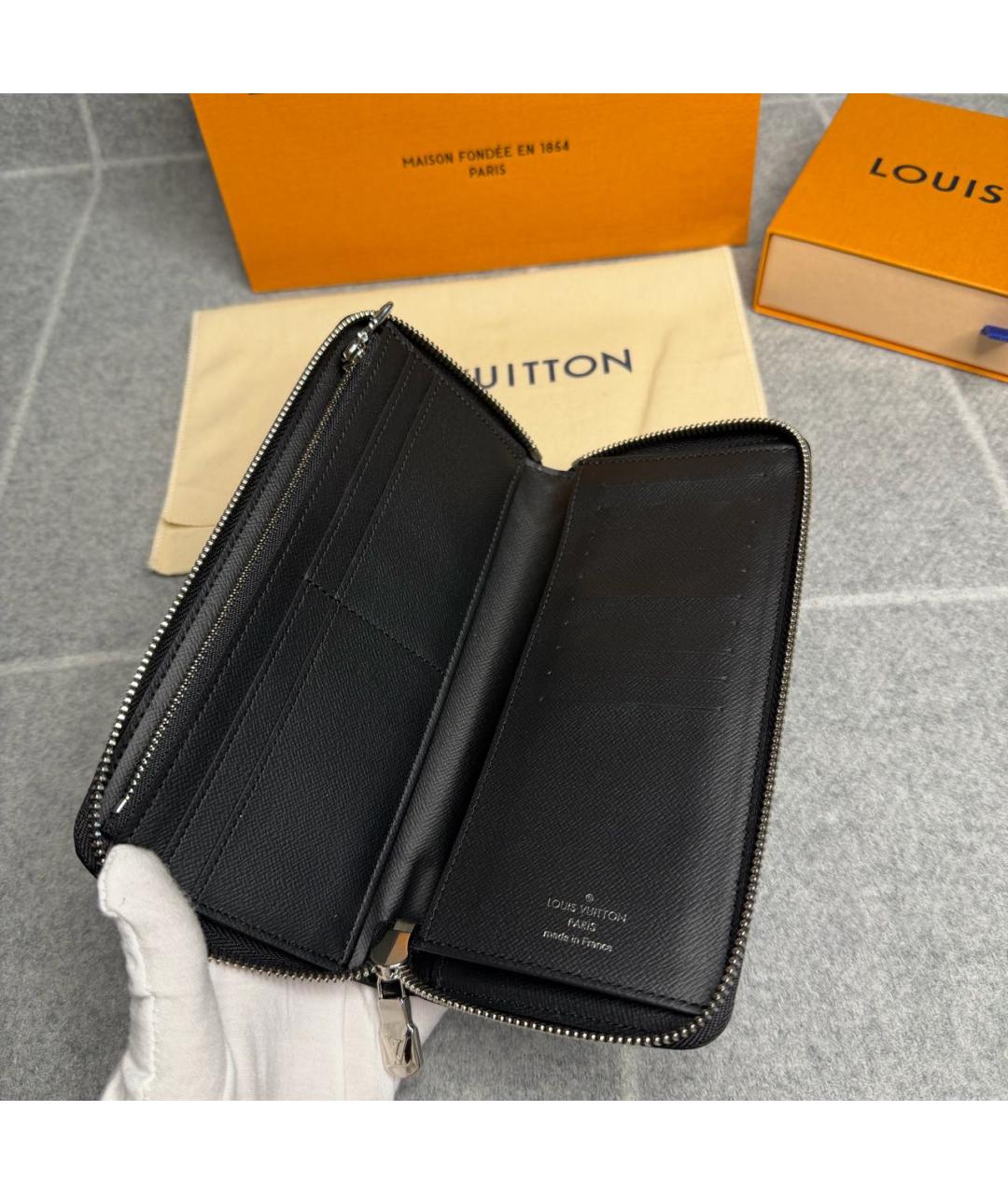 LOUIS VUITTON Черный кошелек, фото 3