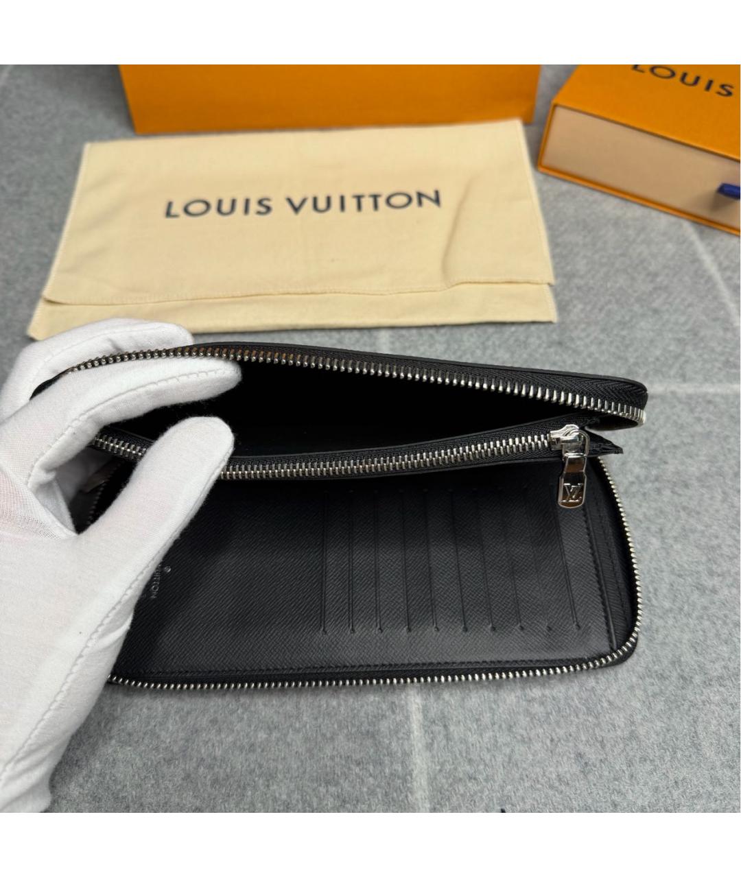 LOUIS VUITTON Черный кошелек, фото 4
