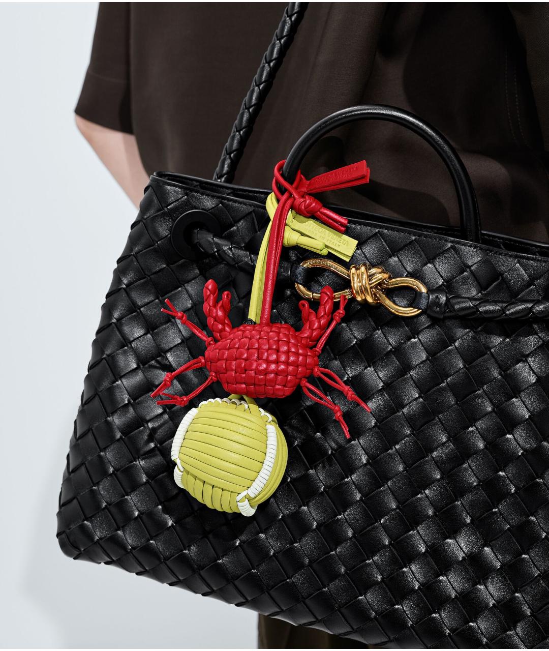 BOTTEGA VENETA Красный брелок, фото 2
