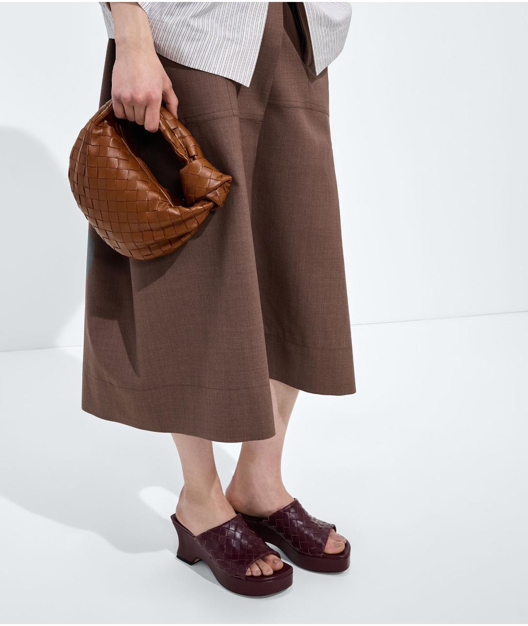 BOTTEGA VENETA Коричневая кожаная сумка с короткими ручками, фото 2