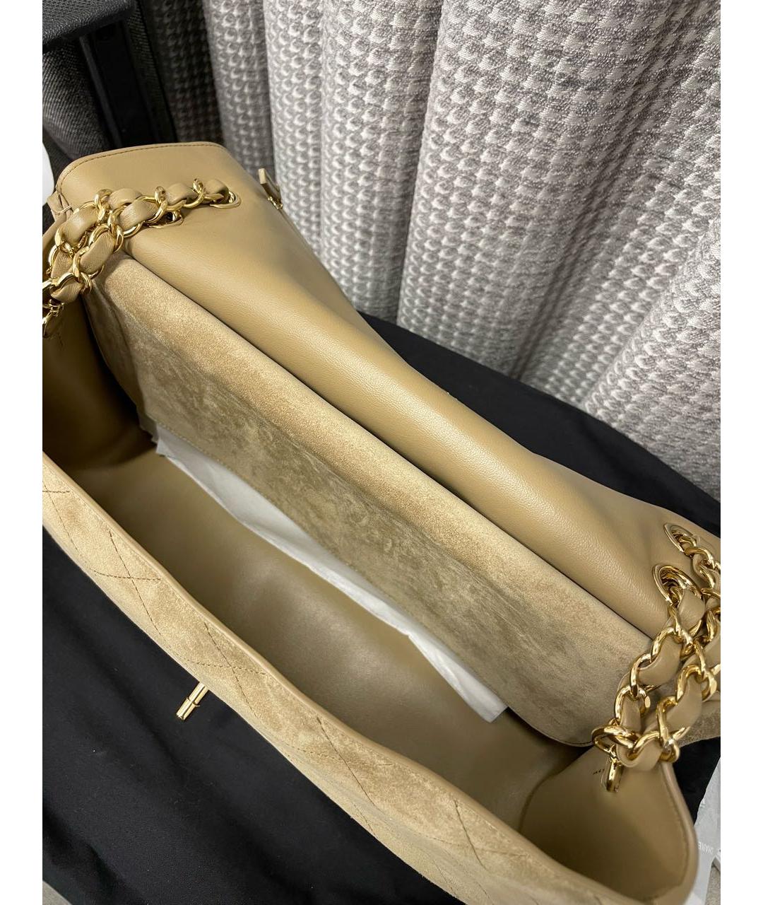 CHANEL Бежевая замшевая сумка через плечо, фото 4