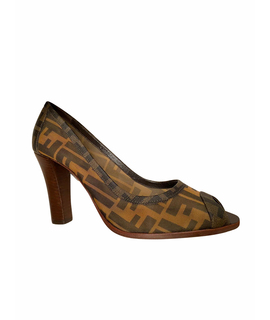 

Туфли FENDI