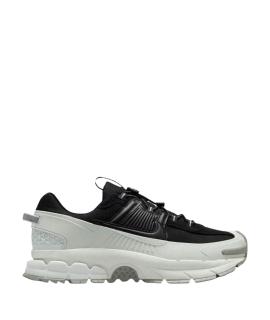 NIKE Низкие кроссовки / кеды