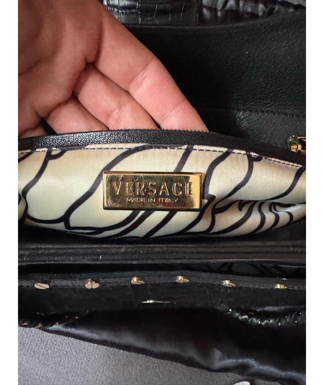 VERSACE Черная кожаная сумка с короткими ручками, фото 6