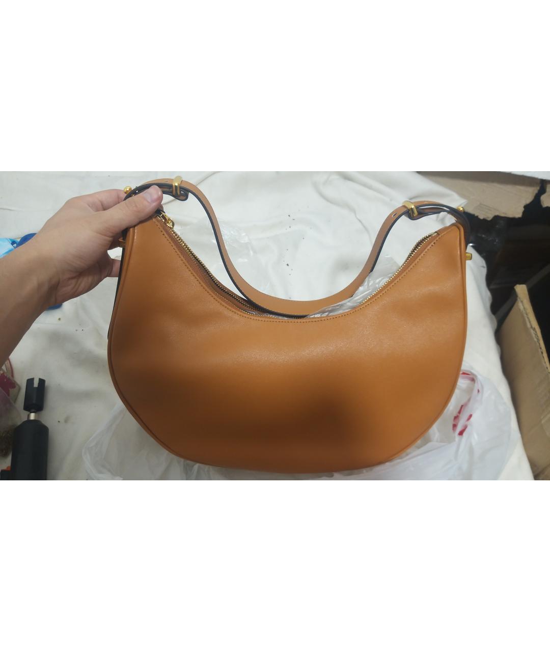 PRADA Бежевая кожаная сумка через плечо, фото 3