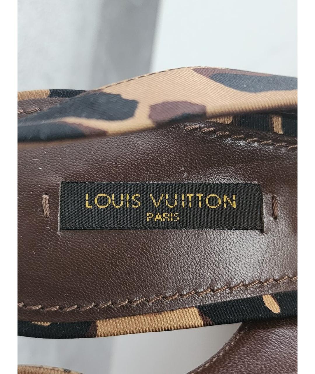 LOUIS VUITTON Коричневые текстильные босоножки, фото 5