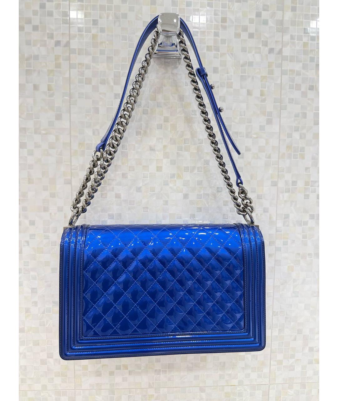 CHANEL Синяя сумка через плечо из лакированной кожи, фото 2