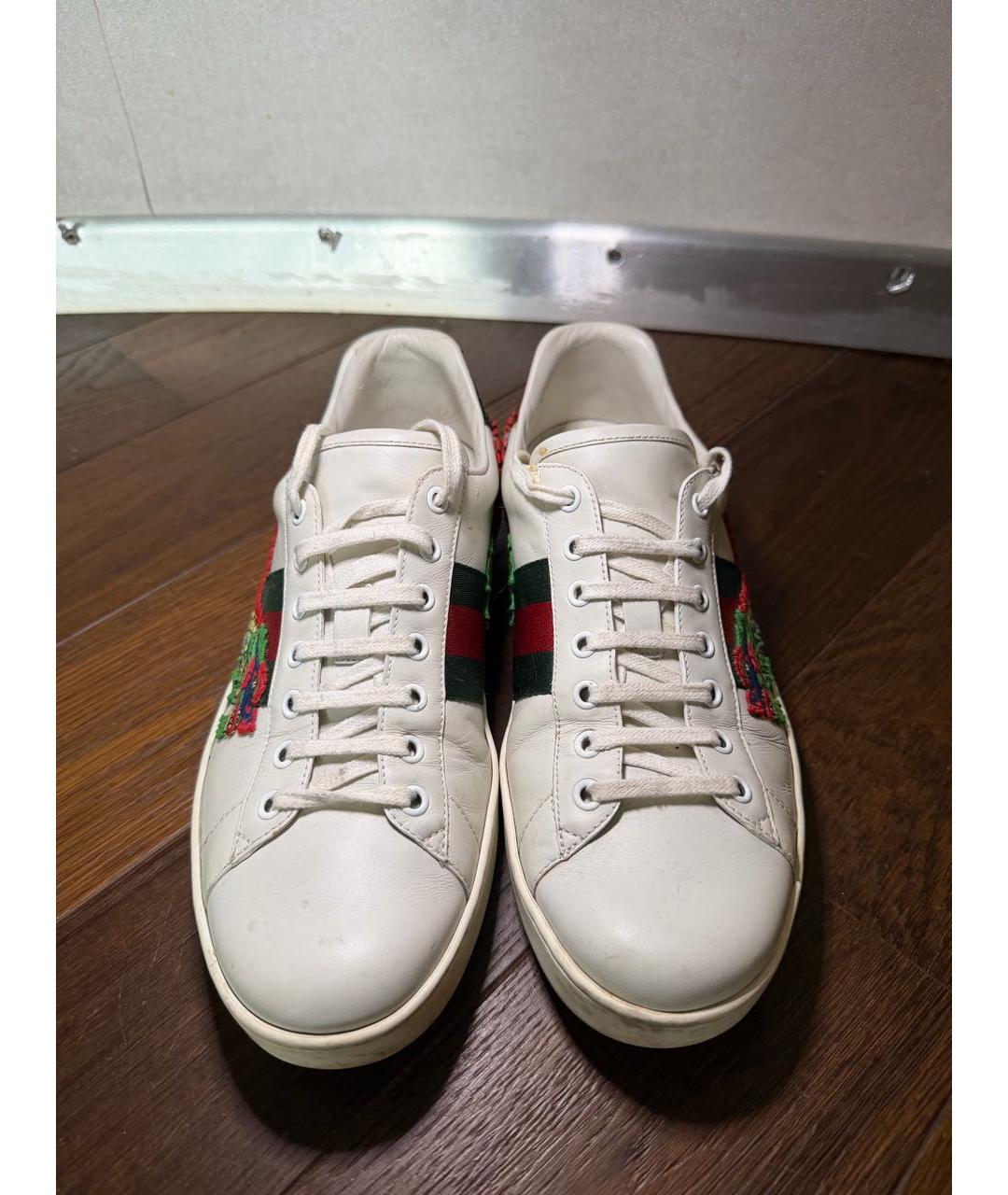 GUCCI Белые кожаные низкие кроссовки / кеды, фото 2
