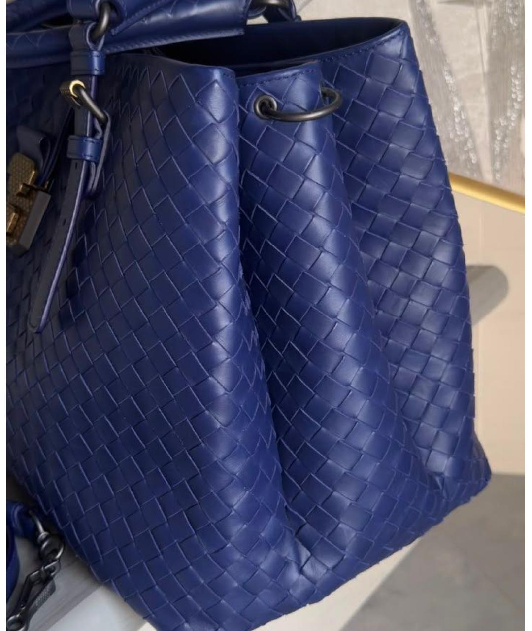 BOTTEGA VENETA Темно-синяя кожаная сумка с короткими ручками, фото 6