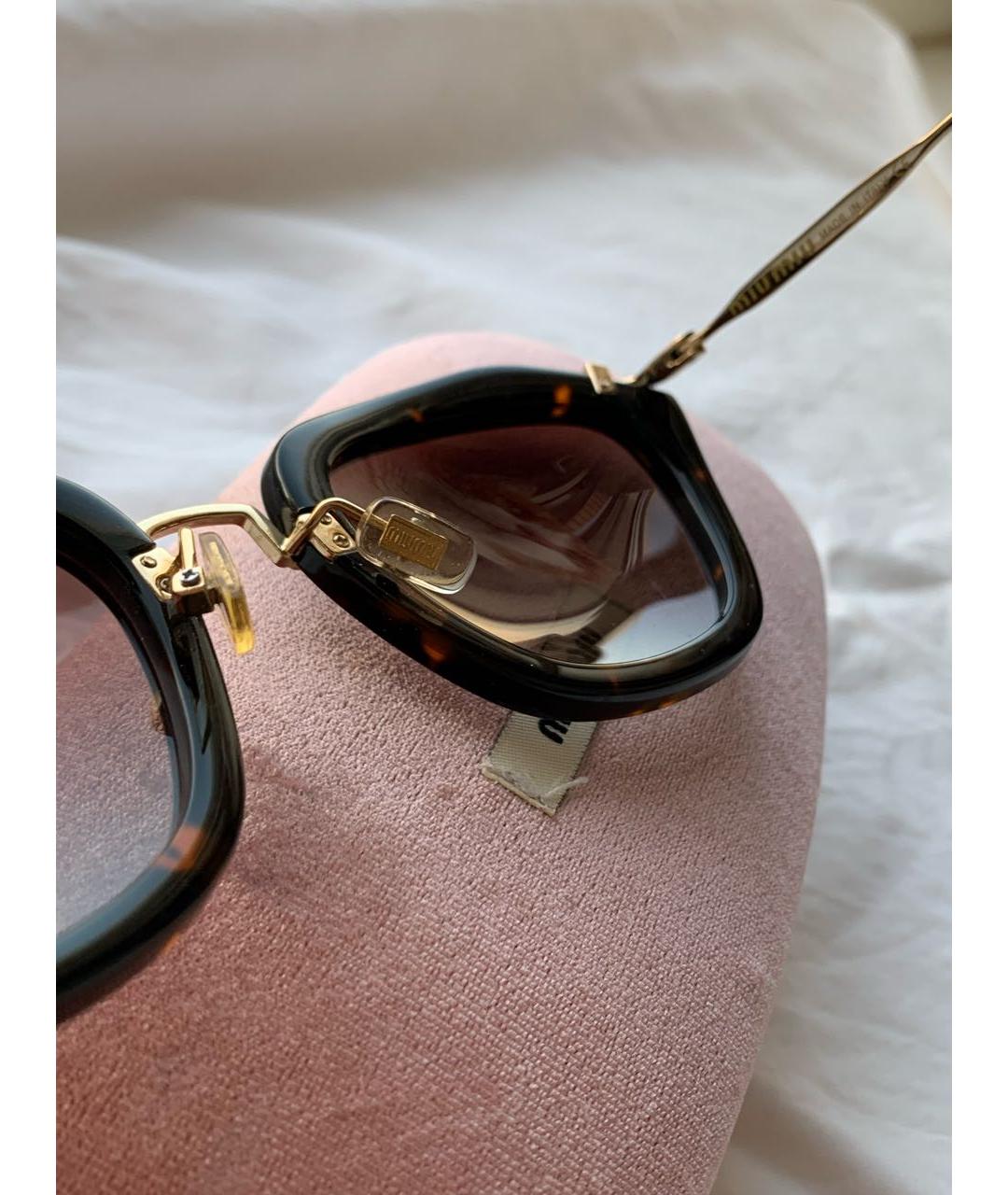 MIU MIU Коричневые пластиковые солнцезащитные очки, фото 2