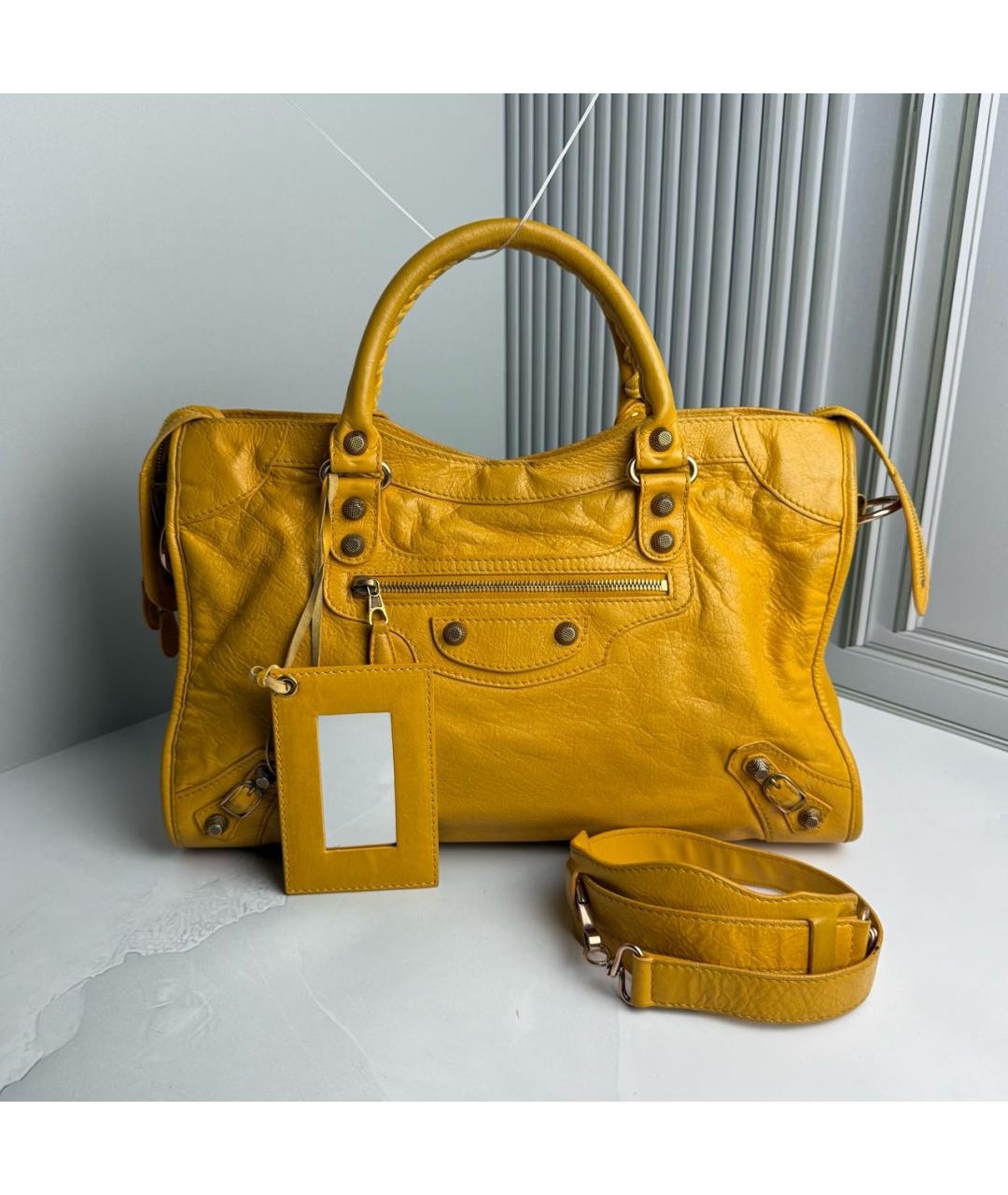 BALENCIAGA Желтая кожаная сумка с короткими ручками, фото 9