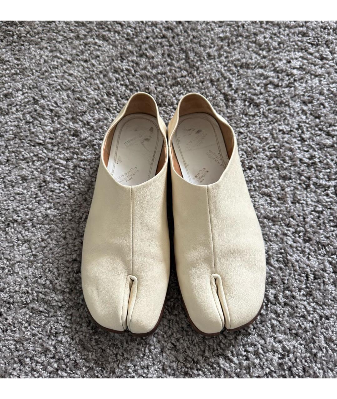 MAISON MARGIELA Бежевые кожаные лоферы, фото 2