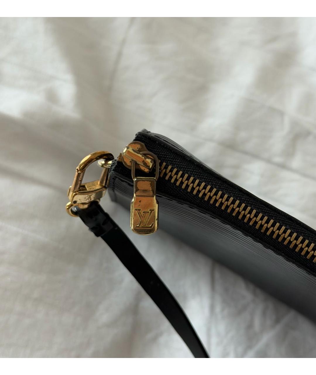 LOUIS VUITTON Черная кожаная сумка с короткими ручками, фото 6