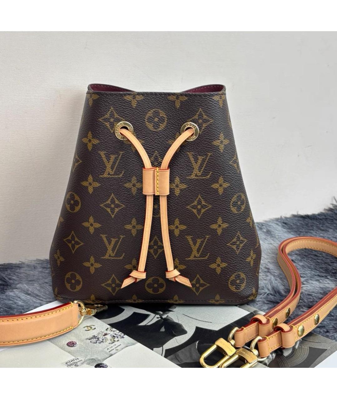 LOUIS VUITTON Коричневая канва сумка тоут, фото 3