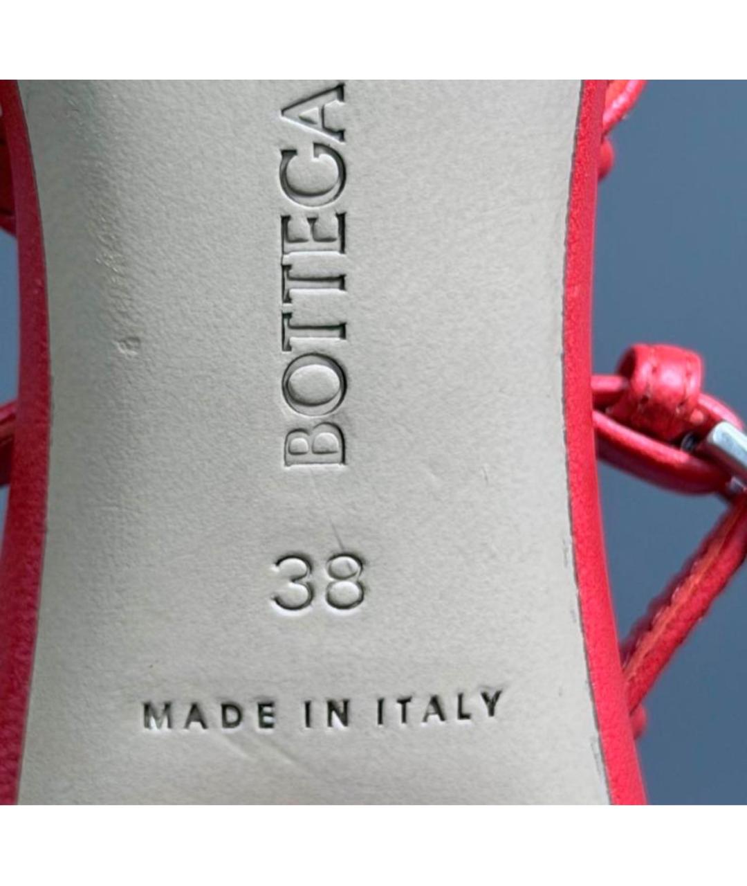 BOTTEGA VENETA Красные кожаные босоножки, фото 6