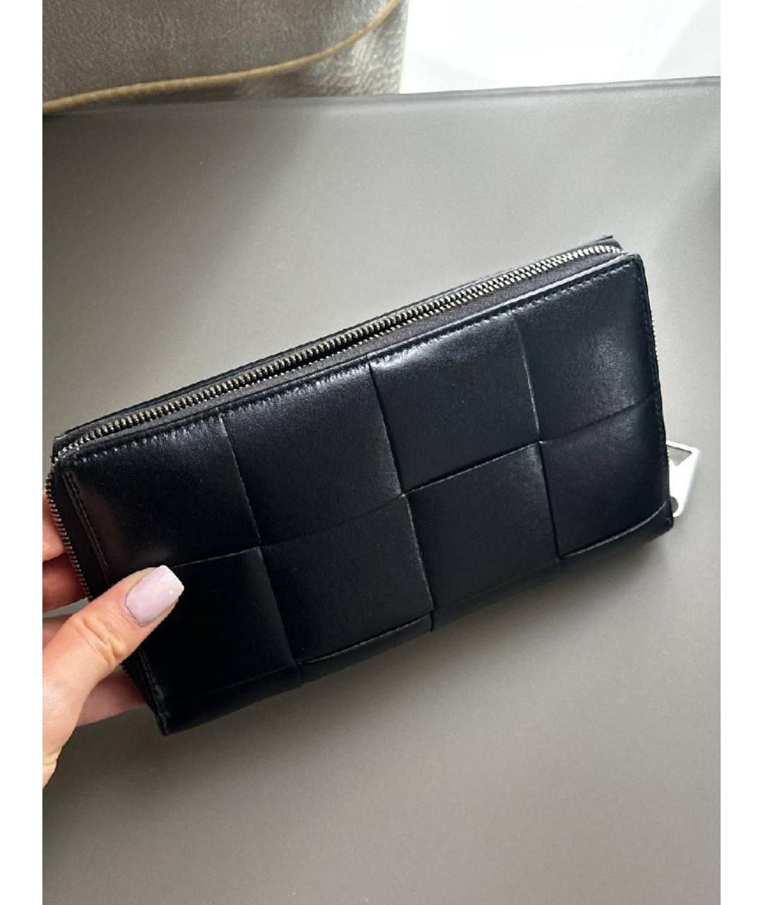 BOTTEGA VENETA Черный кожаный кошелек, фото 4