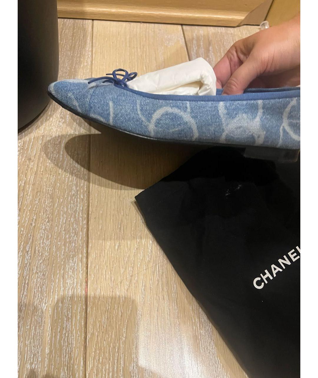 CHANEL Голубые текстильные балетки, фото 4