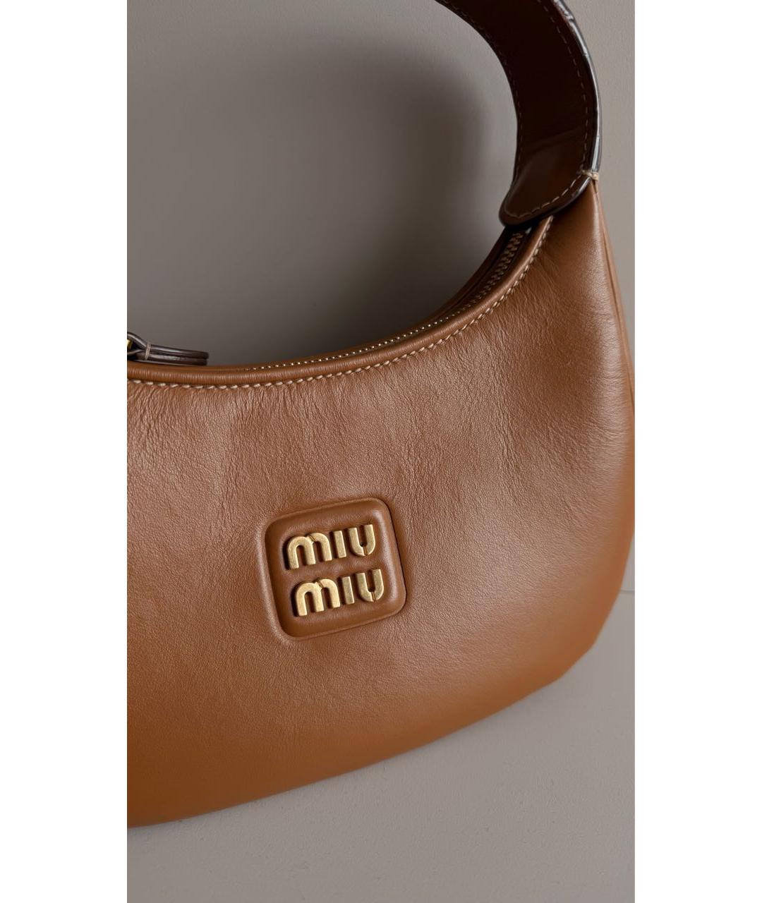MIU MIU Коричневая кожаная сумка с короткими ручками, фото 7