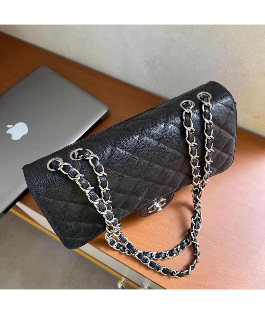 CHANEL Черная кожаная сумка через плечо, фото 4