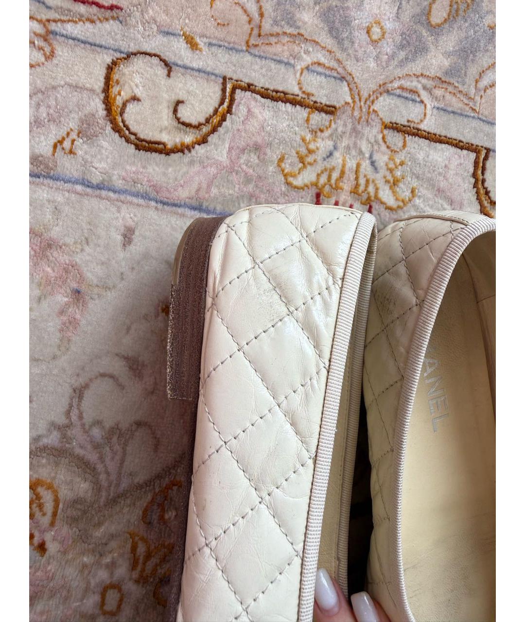CHANEL Бежевые кожаные балетки, фото 5