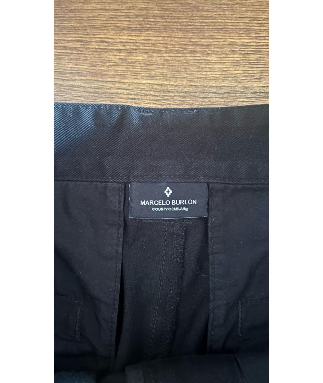 MARCELO BURLON Черные хлопковые повседневные брюки, фото 3