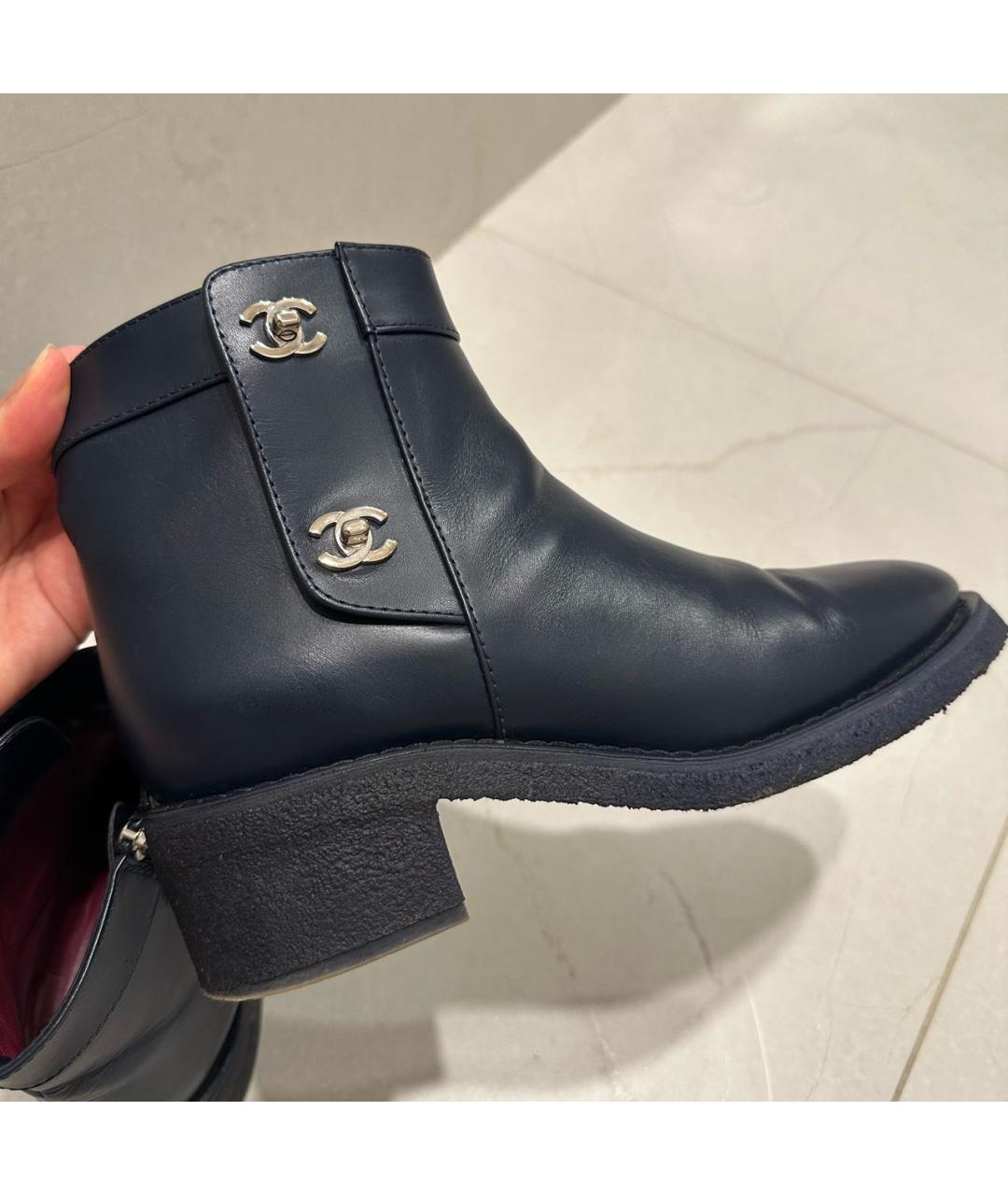 CHANEL Синие кожаные ботинки, фото 6