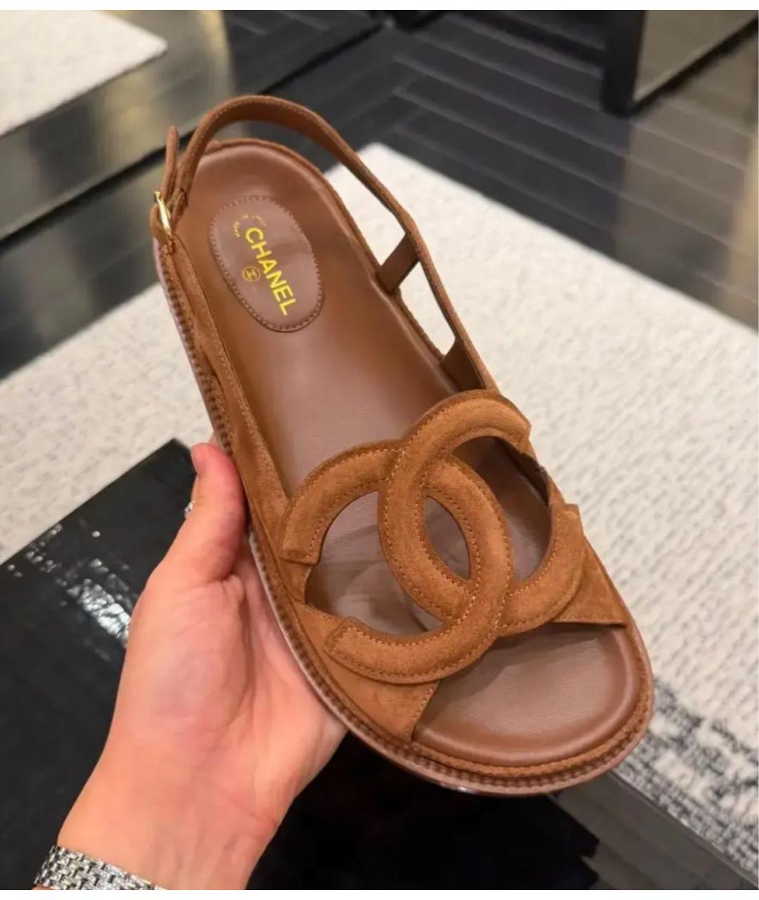 CHANEL Коричневые замшевые сандалии, фото 4