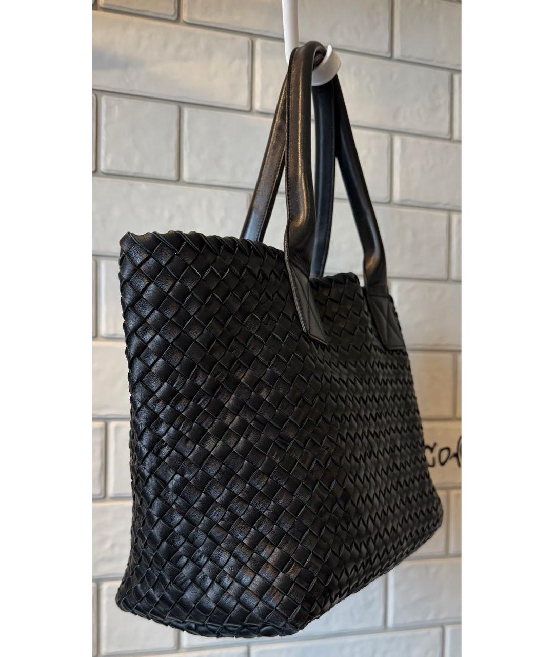 BOTTEGA VENETA Черная кожаная сумка тоут, фото 2