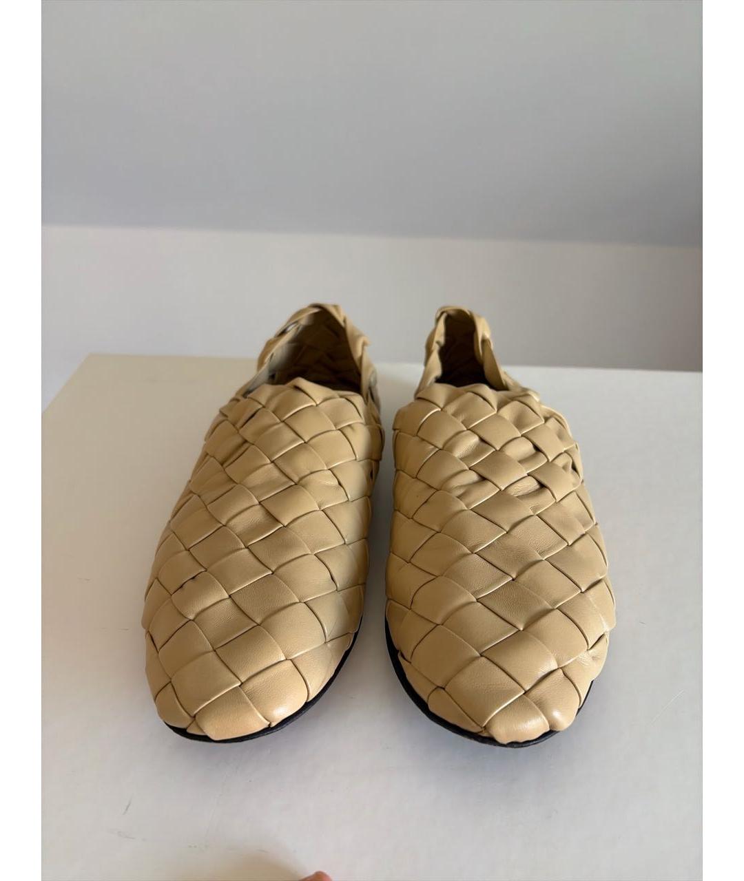 BOTTEGA VENETA Бежевые кожаные лоферы, фото 2