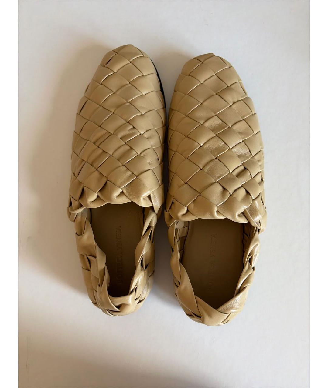BOTTEGA VENETA Бежевые кожаные лоферы, фото 3