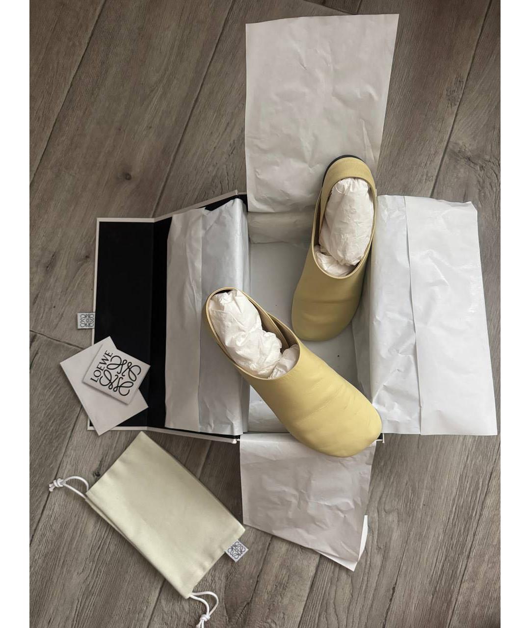 LOEWE Желтые кожаные лоферы, фото 5