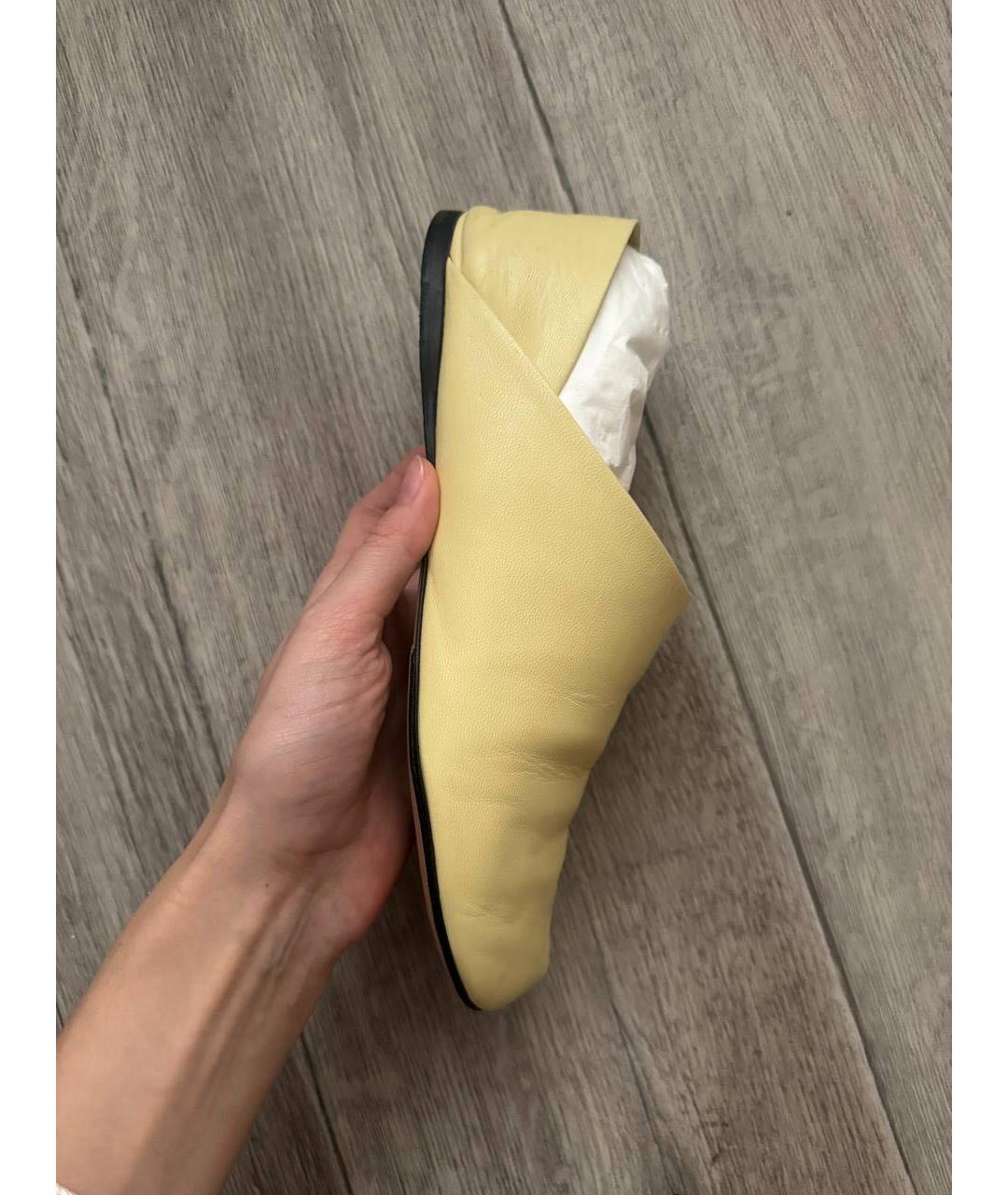 LOEWE Желтые кожаные лоферы, фото 7