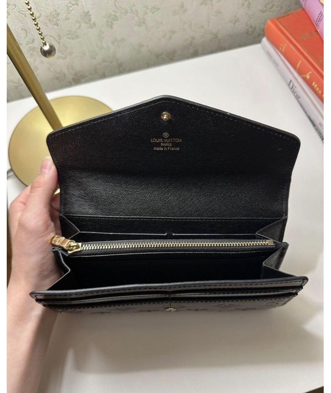 LOUIS VUITTON Черный кошелек из лакированной кожи, фото 4
