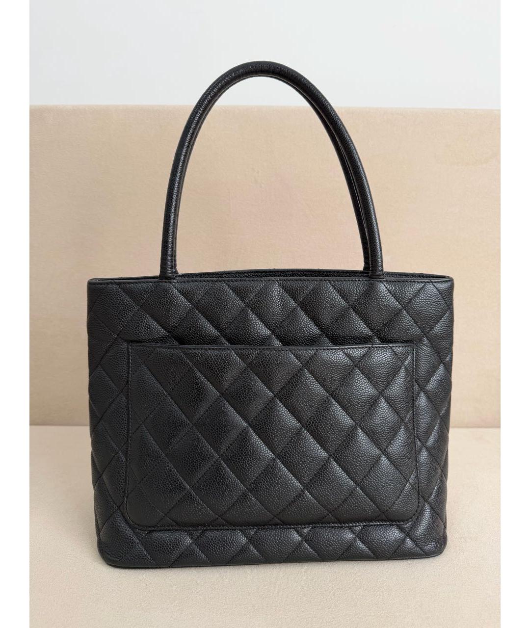 CHANEL Черная кожаная сумка тоут, фото 3