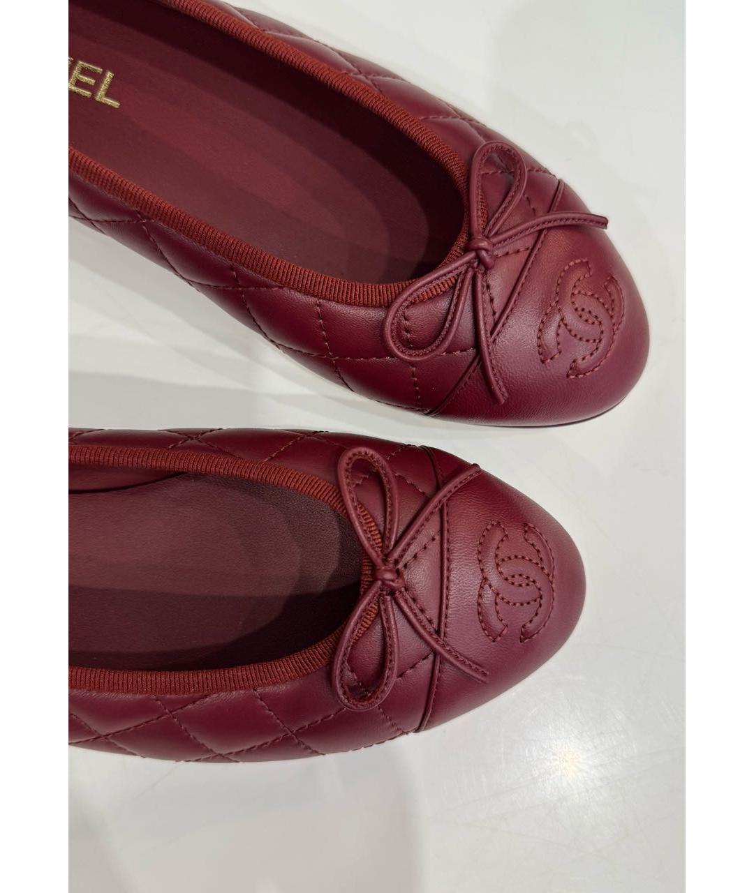 CHANEL Бордовые кожаные балетки, фото 2