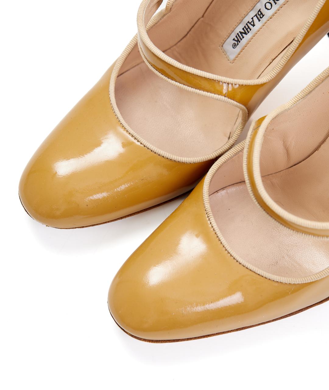 MANOLO BLAHNIK Горчичные туфли из лакированной кожи, фото 3