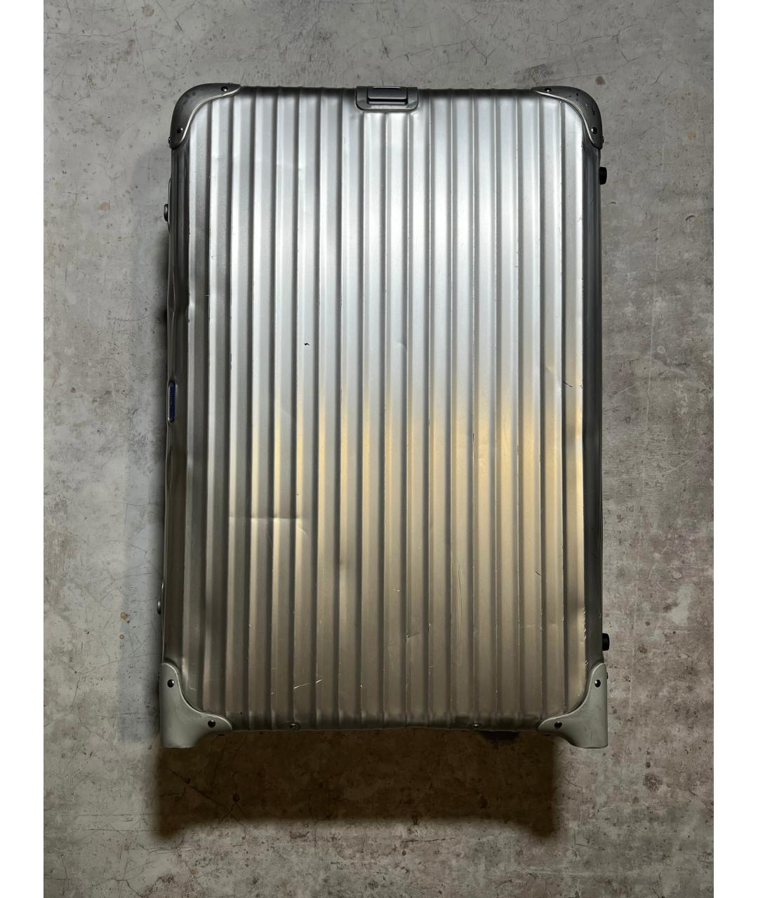 Rimowa Серебряный чемодан, фото 10