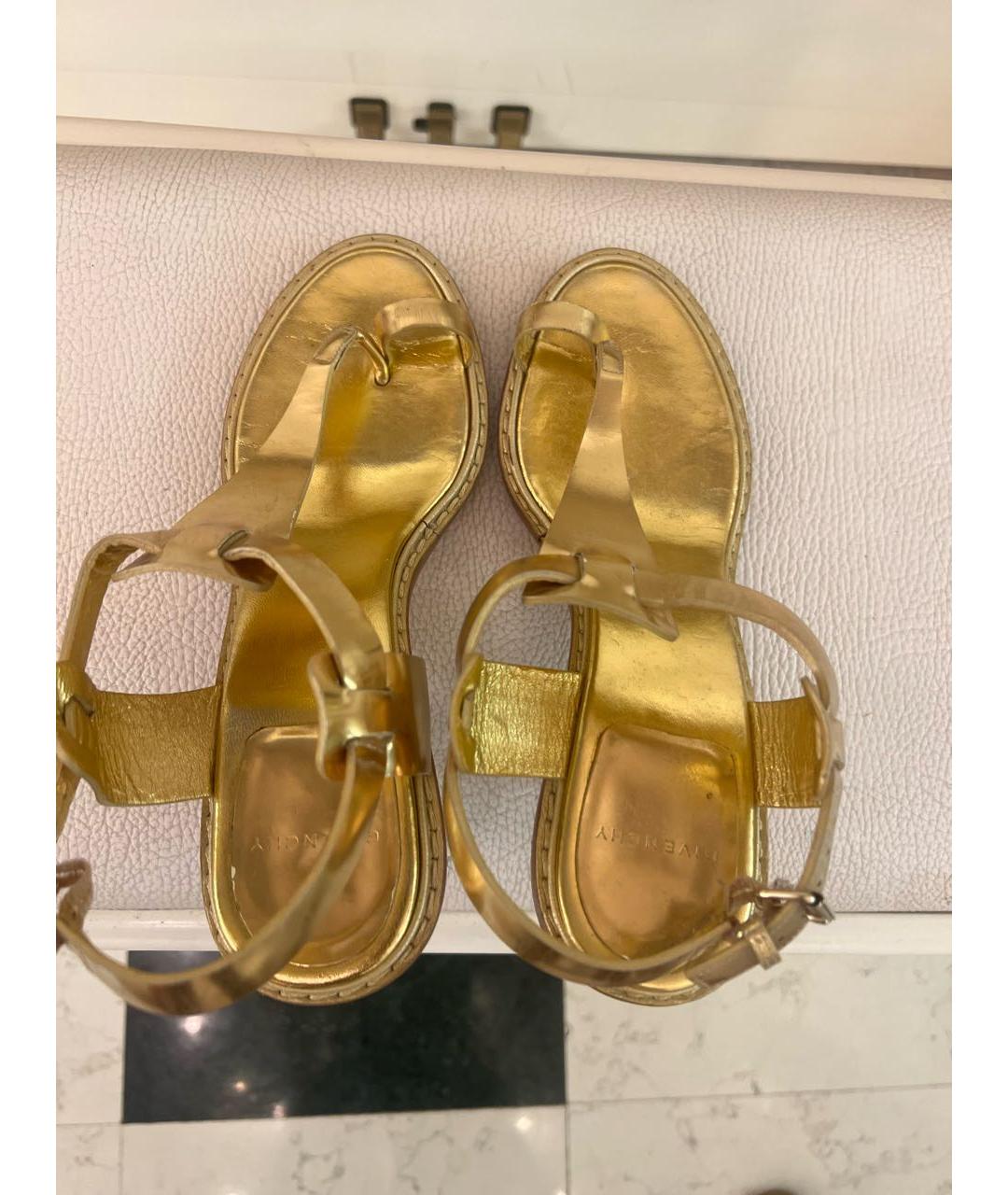 GIVENCHY Золотые босоножки из искусственной кожи, фото 3