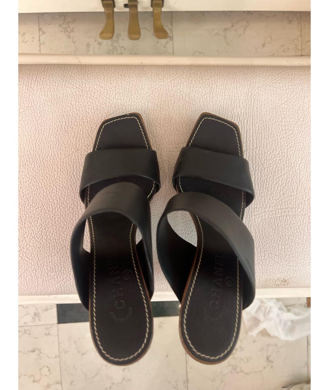 CHANEL Черные кожаные босоножки, фото 3
