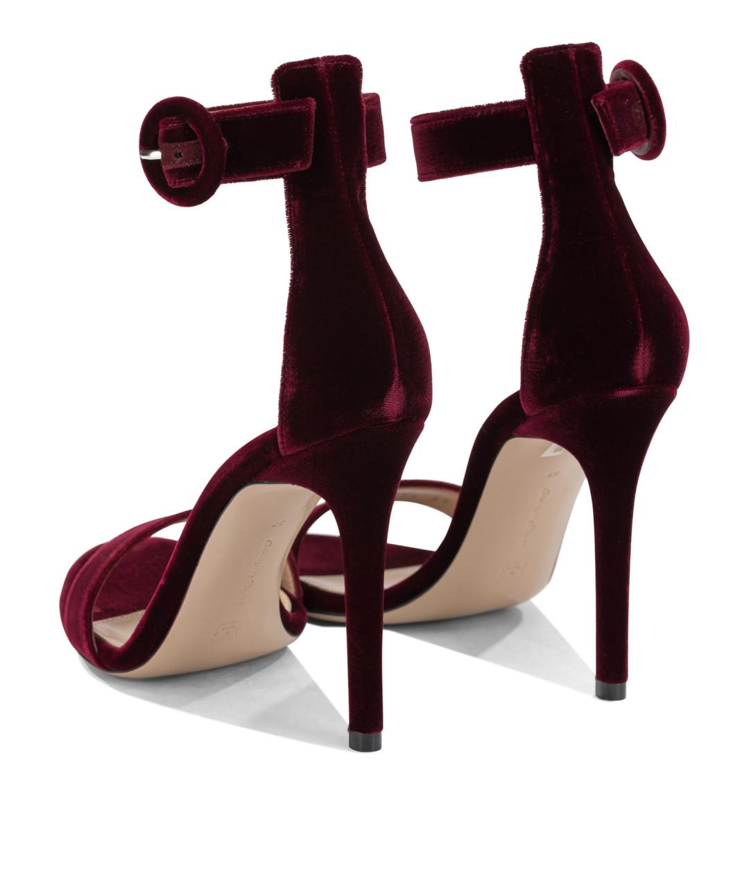 GIANVITO ROSSI Бордовые бархатные босоножки, фото 4
