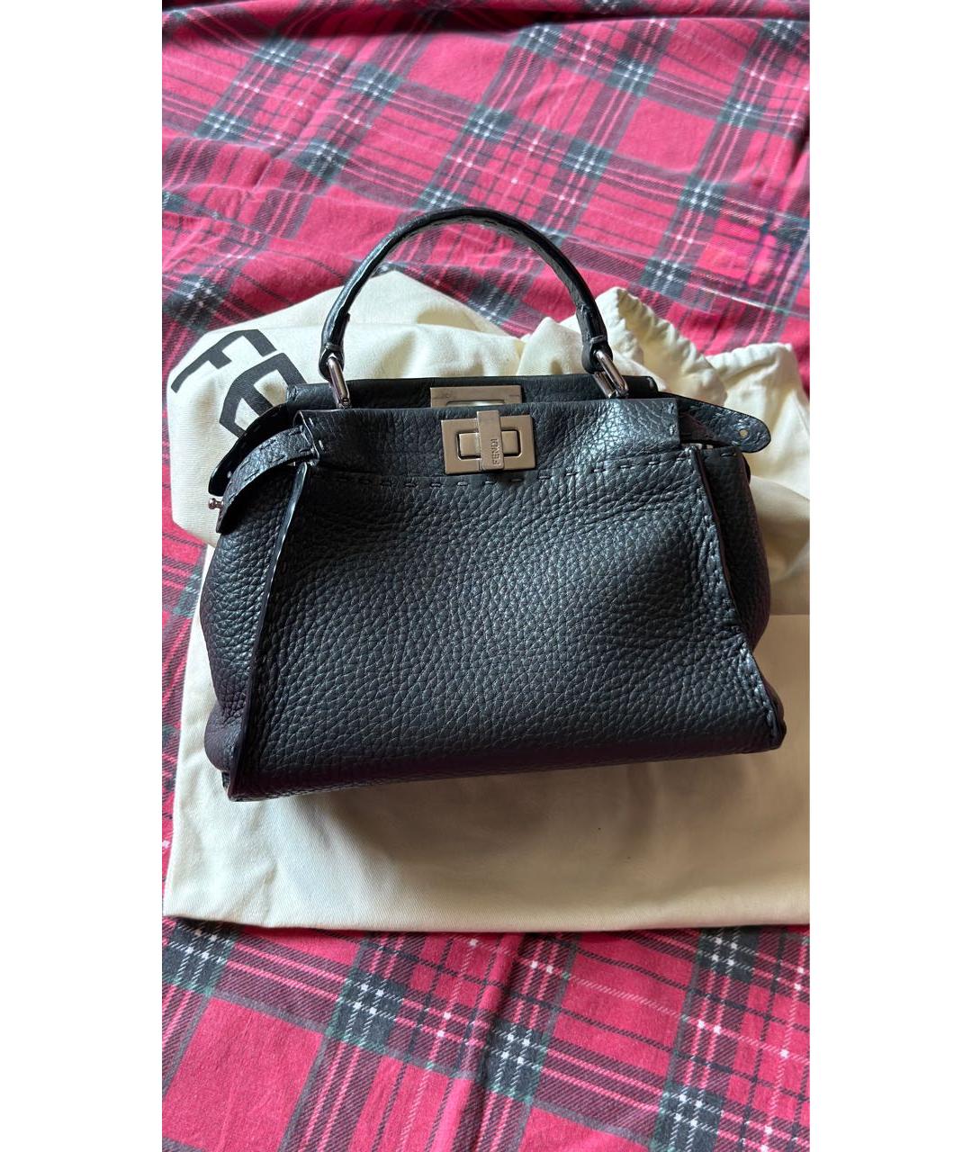 FENDI Антрацитовая кожаная сумка с короткими ручками, фото 8