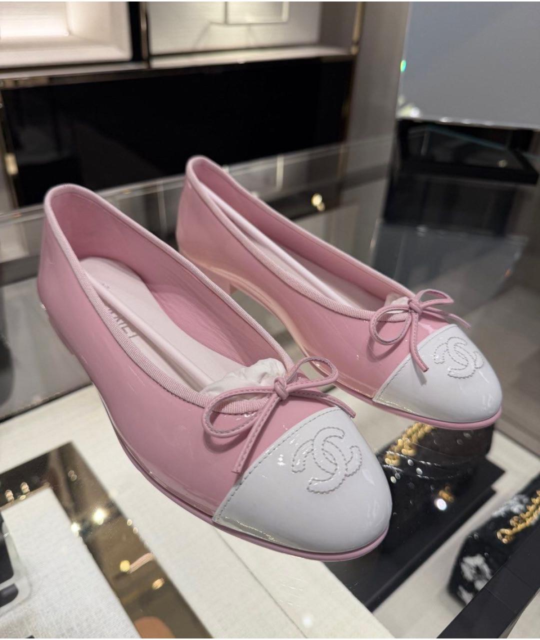 CHANEL Розовые балетки из лакированной кожи, фото 2
