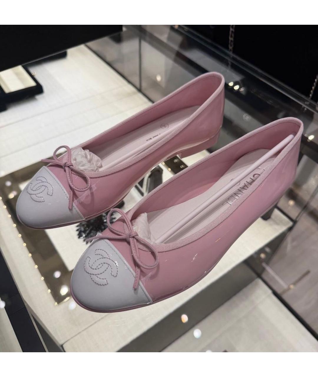 CHANEL Розовые балетки из лакированной кожи, фото 4