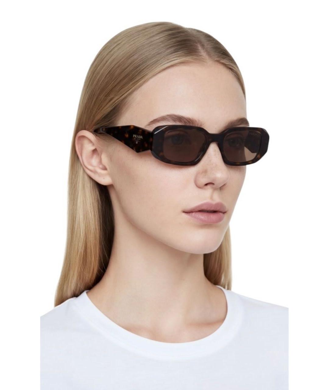 PRADA Коричневые пластиковые солнцезащитные очки, фото 2