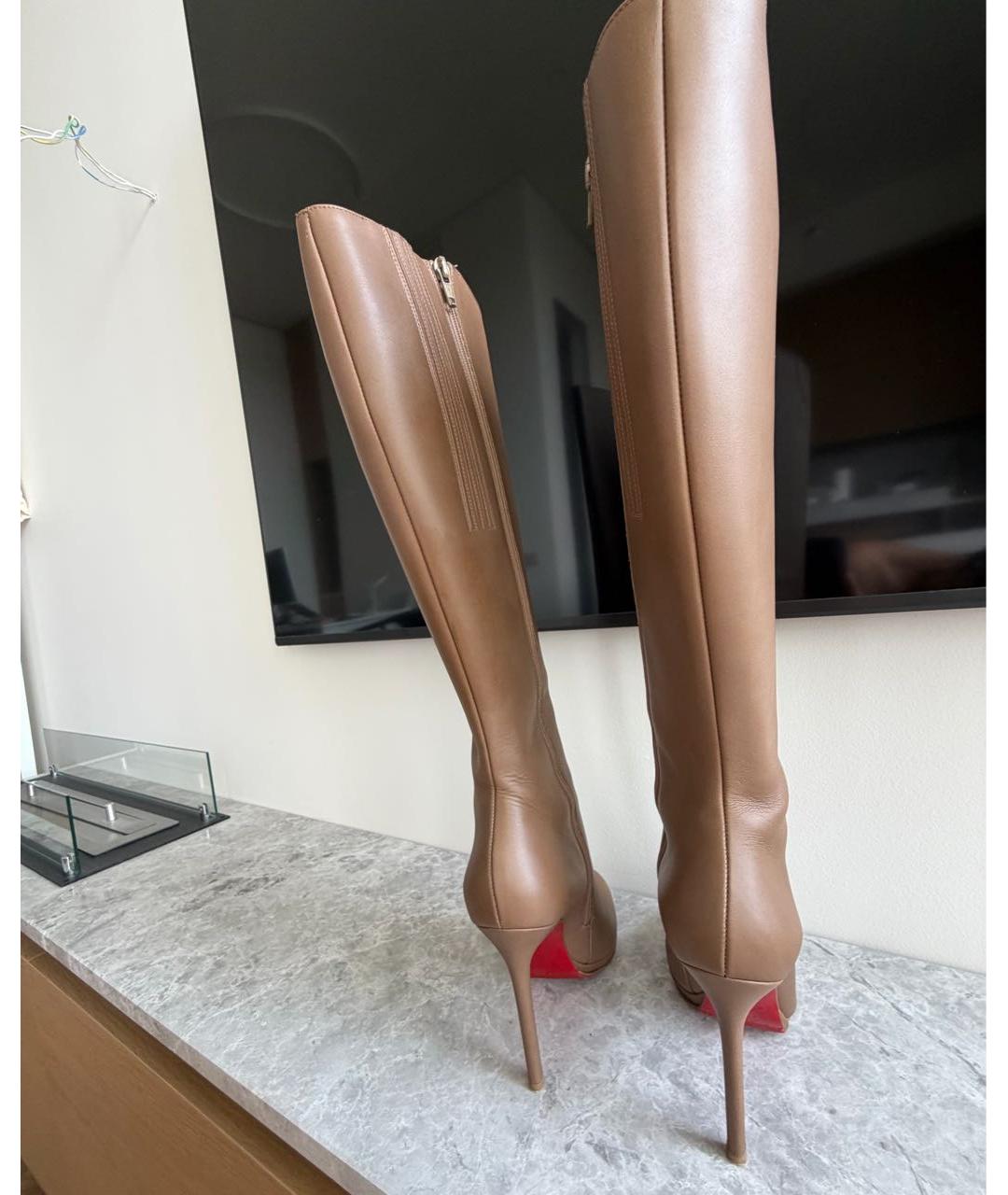 CHRISTIAN LOUBOUTIN Бежевые кожаные сапоги, фото 2