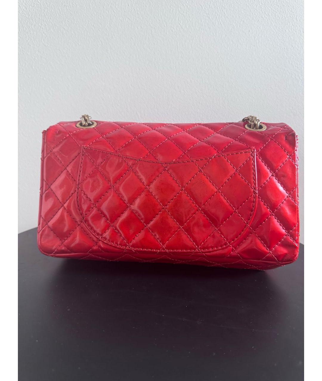 CHANEL Красная сумка через плечо из лакированной кожи, фото 3