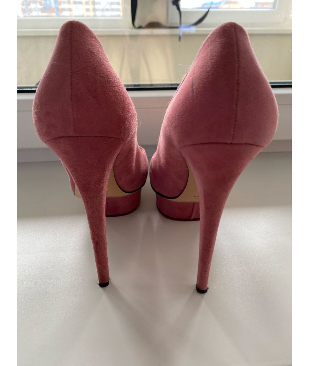 CHARLOTTE OLYMPIA Розовые замшевые туфли, фото 3