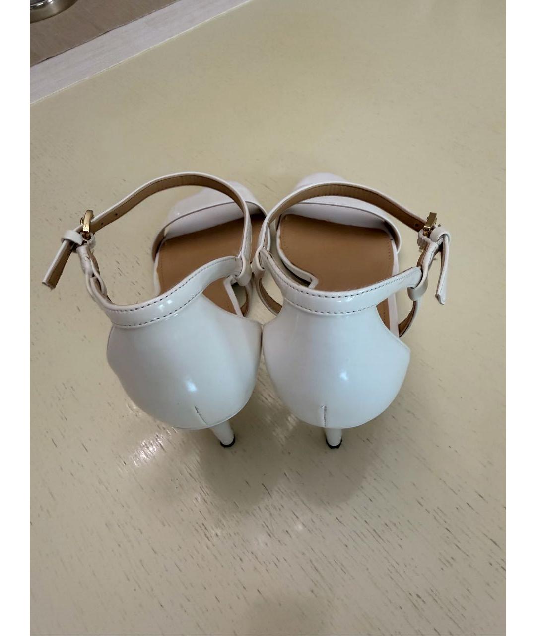 MICHAEL KORS Белые босоножки из лакированной кожи, фото 7